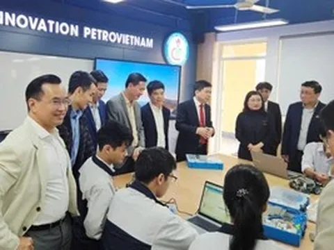 Hà Tĩnh khánh thành Phòng thực hành Giáo dục STEM trị giá 3,5 tỉ đồng