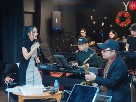 Diva Hồng Nhung nói 'trên đời mới có một' sau khi bị hủy show đột ngột