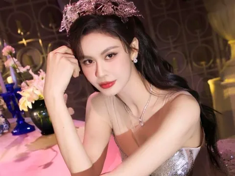 Trương Quỳnh Anh cuốn hút bên chàng trai kém tuổi sau 8 năm ly hôn