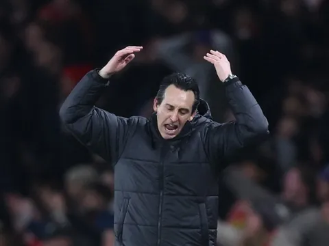 'Arsenal quá mạnh'