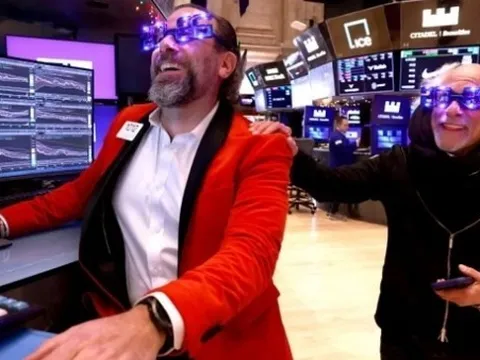 Chứng khoán Mỹ 2025: Nhiều kỷ lục in dấu