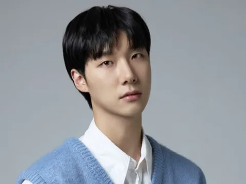 Ca sĩ Choi Tae Woong phủ nhận cáo buộc bạo lực học đường