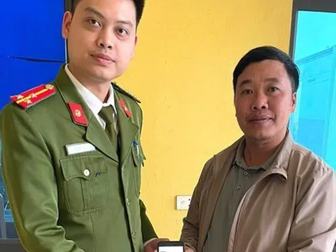 Đến ngân hàng chuyển 700 triệu cho người thân, nhưng tiền lại vào tài khoản của một thanh niên sinh năm 2003