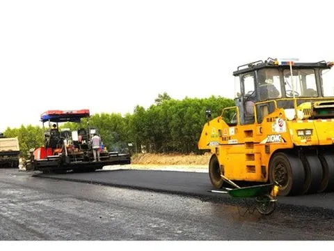 Hình ảnh thi công xuyên Tết ở sân bay Long Thành, cao tốc Biên Hòa - Vũng Tàu