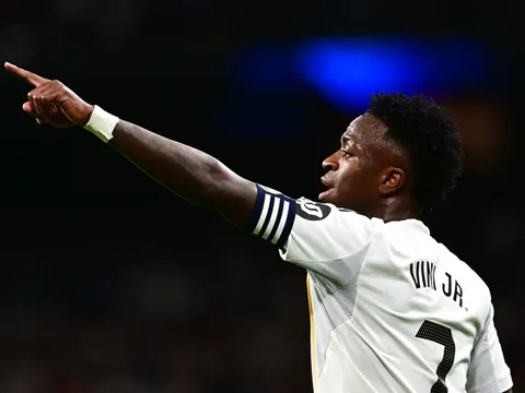 Vì sao Vinicius giảm yêu sách với Real?