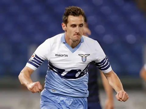 Khi Klose không còn nhận ra bóng đá