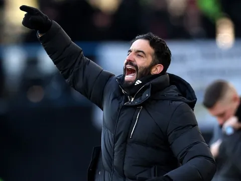 Amorim không đủ trình dẫn dắt MU?