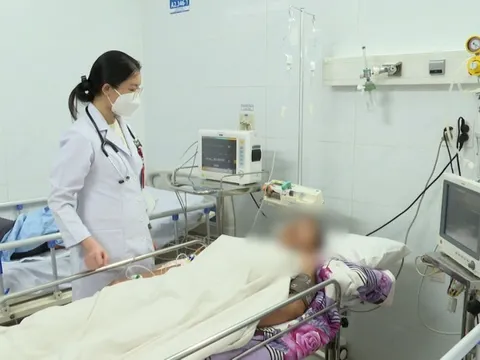 Thức khuya, ăn uống thất thường ảnh hưởng thế nào đến sức khoẻ trong kỳ nghỉ? 0