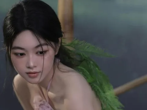 Khó rời mắt trước vẻ đẹp trong trẻo của con gái MC Quyền Linh