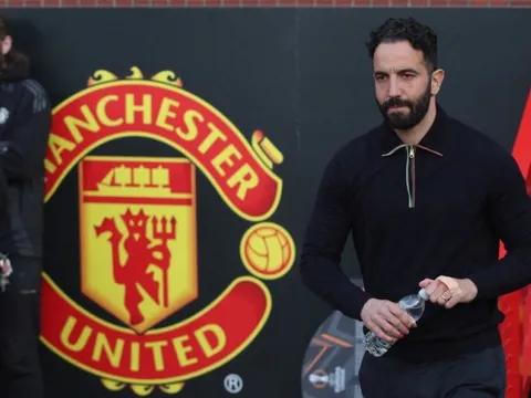 Vụ Amorim phơi bày mặt điên rồ ở Premier League