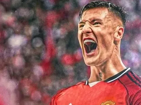 Amorim muốn Watkins, MU lại chọn Sesko