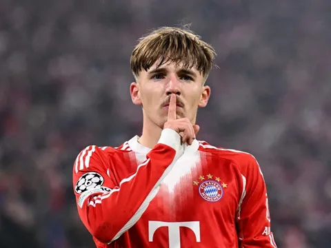 Thần đồng Bayern Munich đổi đời