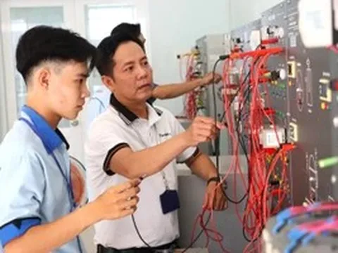 Phụ cấp độc hại cho nhà giáo dạy nghề: Nhiều kỳ vọng từ thực tiễn
