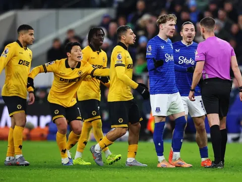 Wolves chưa bỏ cuộc