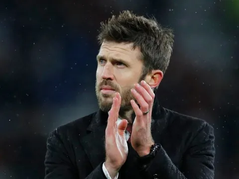 Nội bộ MU tranh cãi vì Solskjaer và Carrick