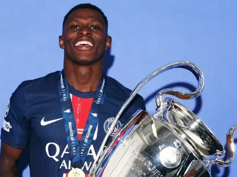 Bộ sưu tập danh hiệu đáng kinh ngạc của sao PSG