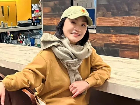 Nghệ sĩ Hồng Đào đi xem phim với chàng trai 1m8, cái kết ngoài dự đoán