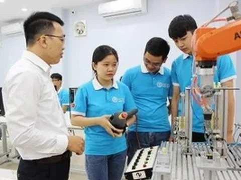 Định vị trung học nghề