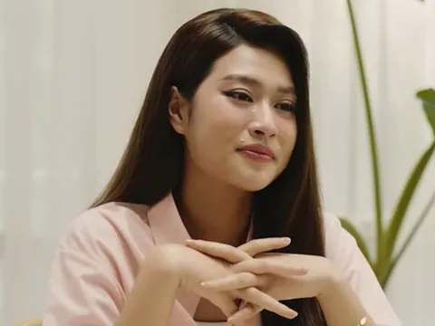 Khán giả phản ứng khi Đoàn Thiên Ân bị nghi chảnh chọe, hất tay fan khi được xin chụp ảnh