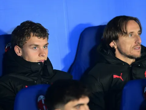 Con trai Ibrahimovic rời Milan