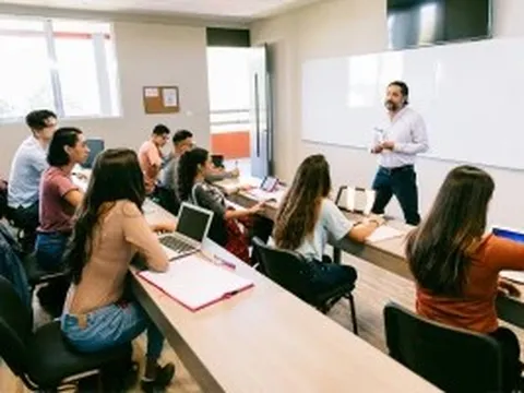 Ngành kỹ thuật mất sức hút với thế hệ trẻ Singapore