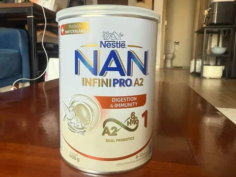 Mẹ run tay khi phát hiện con đã uống hết hộp sữa trong danh sách thu hồi 1