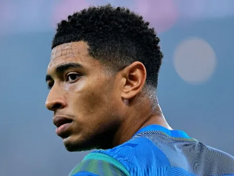 Đề nghị 180 triệu euro của Liverpool cho Bellingham