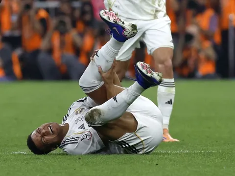 Barcelona thành cơn ác mộng của Mbappe