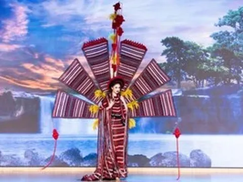 Á hậu Thu Ngân mang văn hóa đồng bào Châu Ro tới Hoa hậu Liên lục địa