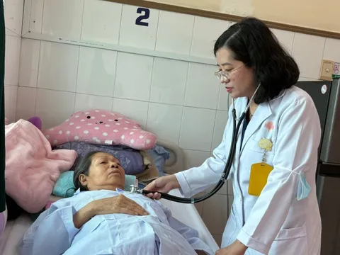 Thời tiết se lạnh, nhiều người cao tuổi ở TP.HCM nhập viện 0