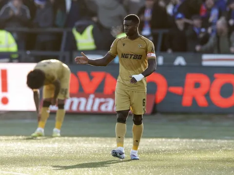 Crystal Palace lại gây xấu hổ sau địa chấn ở FA Cup