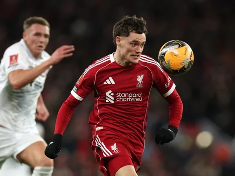 Wirtz tỏa sáng ở FA Cup