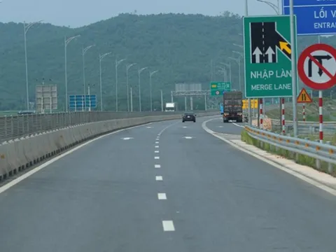 Khẩn trương khắc phục hằn lún mặt đường cao tốc Cầu Giẽ - Ninh Bình