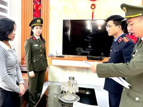 Bắt nữ giám đốc Trung tâm huấn luyện và thi đấu thể dục thể thao tỉnh Hà Tĩnh