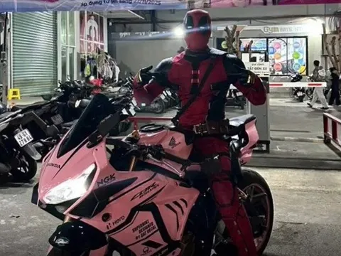 Xử phạt "người nhện" lái mô tô vi phạm giao thông trên phố