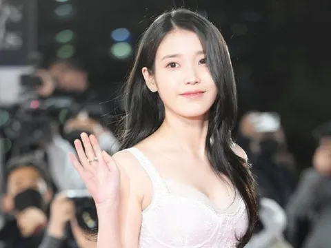 IU từng bật khóc trong vòng tay người đàn ông khiến cô khổ sở nhất showbiz