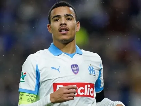 Greenwood lập hat-trick làm fan MU dậy sóng