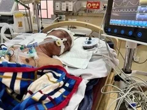 Cơn bão đột quỵ đánh gục người thầy, để lại gia đình trong cơn bão tố