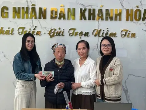 Cụ bà ở Ninh Bình bí mật rút sổ tiết kiệm 70 triệu đồng, đang chờ nhận tiền thì công an mời làm việc