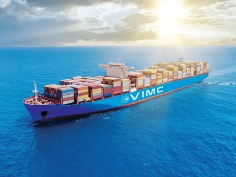 Tổng Công ty Hàng hải Việt Nam quyết giảm sở hữu Nhà nước từ 99,47% về 65%:  36 tuần lên HoSE, cổ phiếu lập tức tăng kịch trần