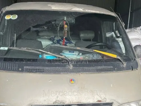 Bí mật sau những chuyến xe nằm "bất động" lúc rạng sáng