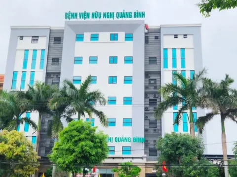 Đắp lá điều trị mụn lưng, người phụ nữ ở Quảng Trị bị hoại tử 0