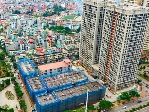 ''Lãi suất vay mua nhà tăng, tôi đang chờ giá chung cư hạ mạnh để mua''