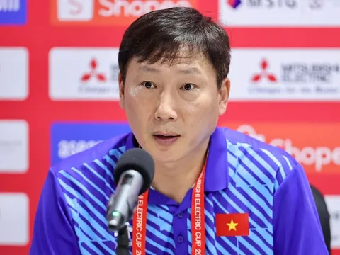 HLV Kim Sang-sik cảnh giác 2 cầu thủ U23 UAE