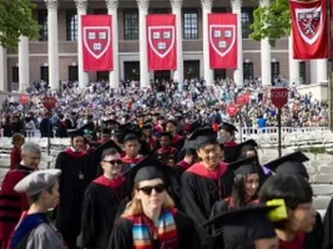 Bỏ lỡ thư trúng tuyển Harvard suốt 6 năm