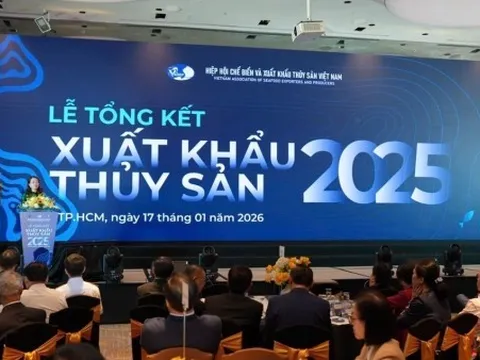 Thứ trưởng Ngoại giao Nguyễn Minh Hằng dự tổng kết xuất khẩu ngành thủy sản Việt Nam 2025 - vượt khó, chạm kỷ lục