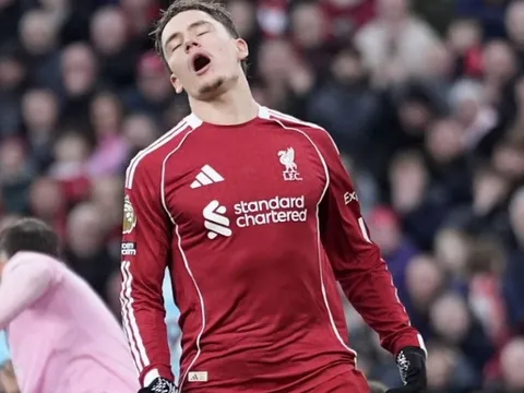 Wirtz không cứu nổi Liverpool