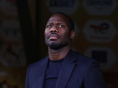 HLV Senegal gây tranh cãi, bị tố hành xử nghiệp dư