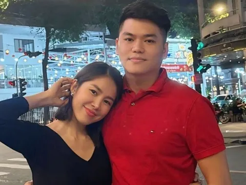 Diễn viên Lê Phương tình tứ bên chồng