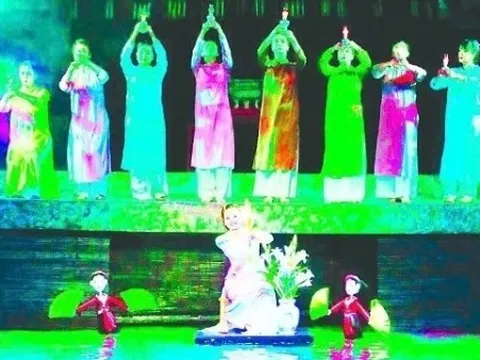 Sân khấu rộn ràng chào mừng Đại hội XIV của Đảng